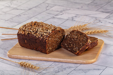 Browl rye bread with seeds