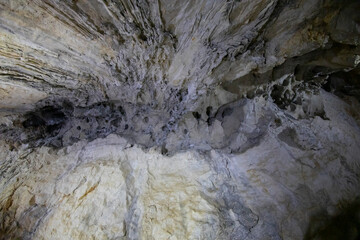 İnaltı cave, located in the Sinop Area, is 1070 m above sea level.