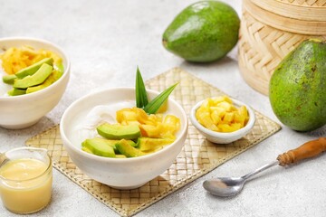 Es teler is an Indonesian fruit cocktail. Avocado, coconut meat, grass jelly, jackfruit and other fruits are served with coconut milk, sweetened condensed milk, and sugar