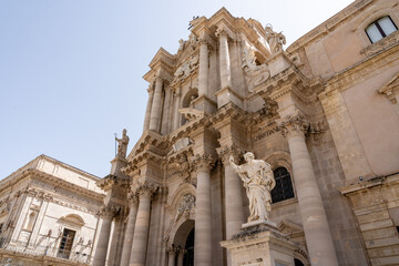 Obraz premium Baroque facade of the Cathedral of Syracuse with statues and columns