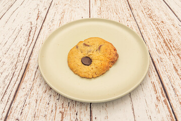 Classic Chocolate Cookies: Crispy on the outside and soft on the inside with semisweet chocolate chunks that melt in every bite