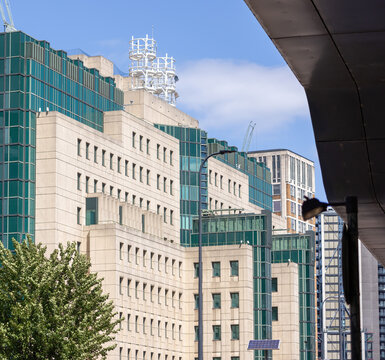 LONDON, UK - AUGUST 5, 2025 - Modern architecture of the MI6 Building, headquarters of the Secret Intelligence Service, located in Vauxhall, London