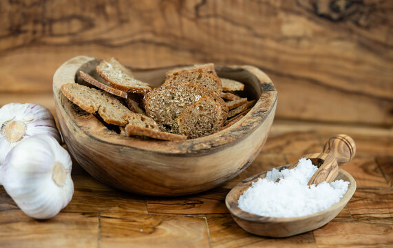 vegane Brotchips aus nat&uuml;rlichen Zutaten 