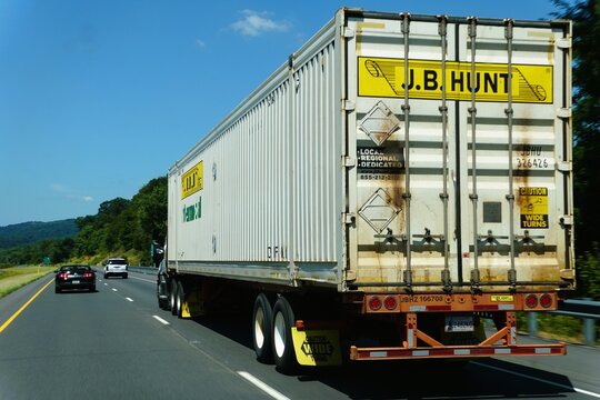 Pennsylvania, U.S - Aug 9, 2025 - The J.B Hunt industrial truck moving on the highway