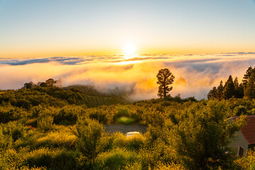 Sonnenuntergang über dem Wolkenmeer - La Palma