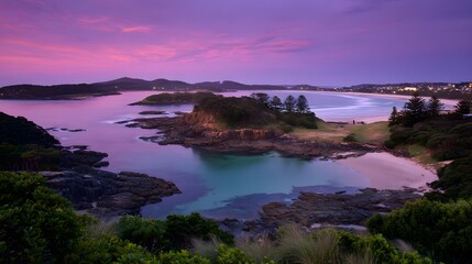 Obraz premium Picturesque coastal scene at twilight.