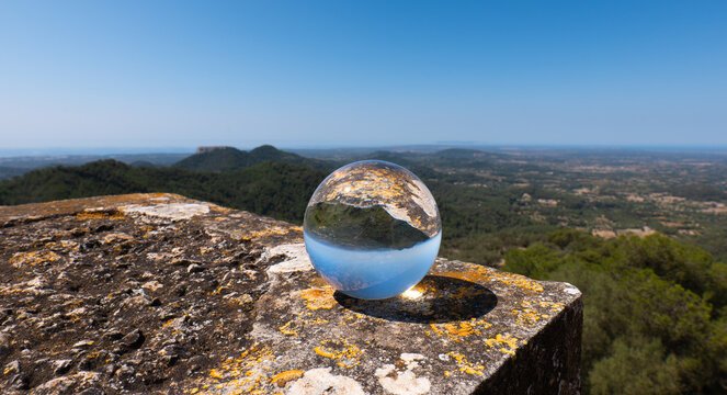 Crystall ball santuari de Sant Salvador Majorque Ile Bal&eacute;ares Espagne