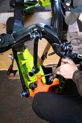 Obraz premium Drift suspension includes reinforced control arms and precision joints. Full Rear Suspension Assembly Process. Drift suspension includes reinforced control arms and precision joints.