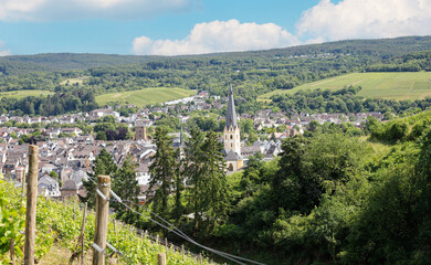 Aussicht auf Ahrweiler und die Kirche Sankt Maternus