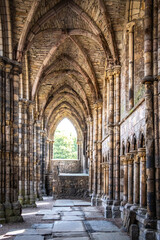 Fototapeta premium interior of holyrood abbey, holyrood palace, edinburgh, gothic, ruins, religion, scotland, uk 