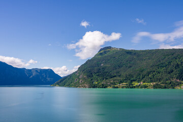 Obraz premium Beautiful view of lustrafjorden fjord in a sunny day near Gaupne (Norway)