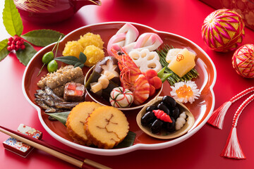 【おせち料理】新年をお祝いするお正月。食材ひとつひとつに健康や繁栄の願いが込められたおせち料理です。