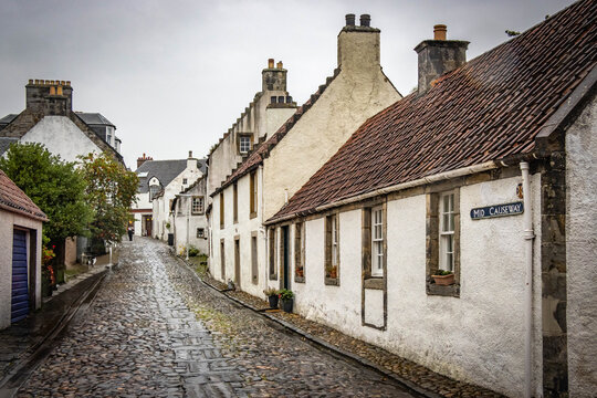 old village of culross, culross, outlander, scotland, uk, historic, village