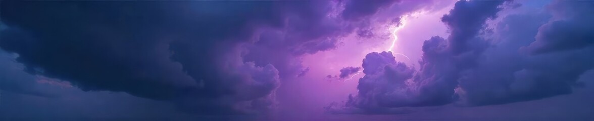 Obraz premium Dramatic Storm Clouds Gathering on the Horizon, Heavy with Rain - Ominous and Atmospheric Sky Scene