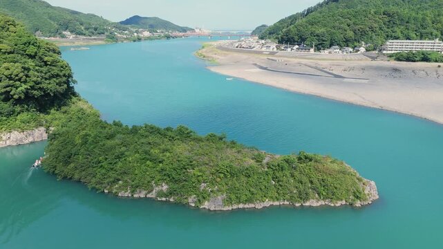熊野古道「川舟下り・御船島」和歌山県新宮市 Aerial Footage of Mifune-jima Island &ndash; Kumano Kodo&rsquo;s Sacred River Scene in Wakayama