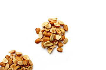Roasted peanuts for snacking, or used as toppings for various dishes.