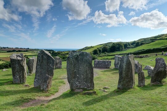 site historique du Cromlech de Drombeg en Irlande