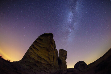 Via Lattea sui megaliti