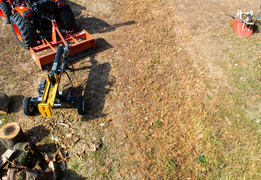 Wood splitter on the farm