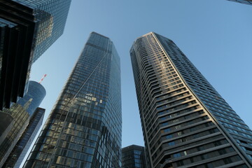 Wolkenkratzer im Frankfurter Bankenviertel aus der Froschperspektive