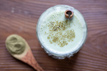 close-up smoothie matcha in glass crystal glass