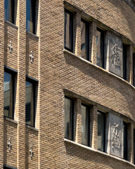 都心建築探訪　レトロフィットビルの外観