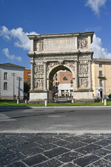 Obraz premium Arco di traiano a Benevento