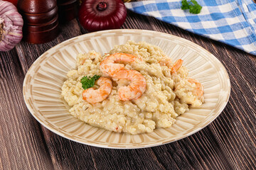 Gourmet risotto with prawn and cheese