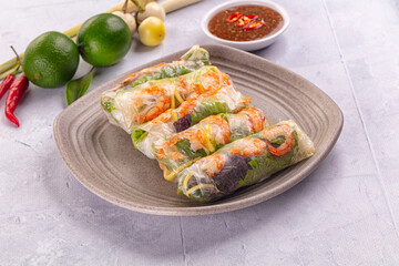 Vietnamese spring roll with prawn