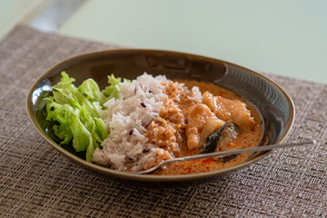 タイ料理のマッサマンカレー