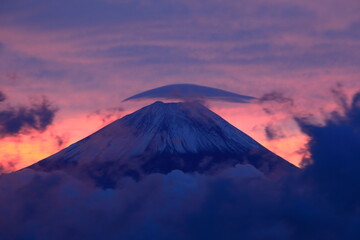 富士山と笠雲