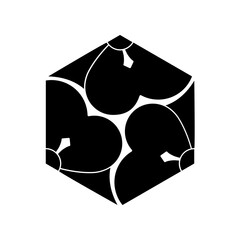 片喰紋・三つ追い亀甲形剣片喰（みつおいきっこうがたけんかたばみ）/ 六角三つ追い剣片喰（ろっかくみつおいけんかたばみ）