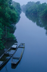 北関東　渡良瀬遊水地　朝もやの渡良瀬川