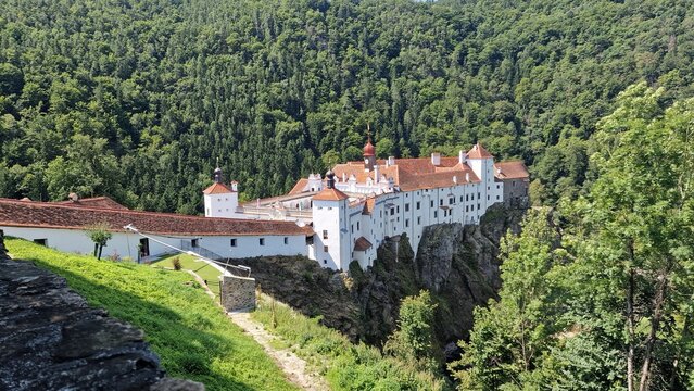castle in the mountains [Herberstein]