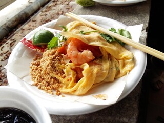 shrimp and rice noodles,Pad Thai with Fresh Shrimp