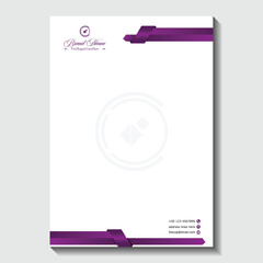 Naklejka premium Professional letterhead design with modern purple accents for business correspondence and branding materials