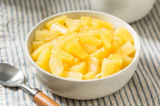Organic Canned Pineapple Tidbit Chunks