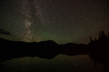 Obraz premium Night time in the Canadian Rockies