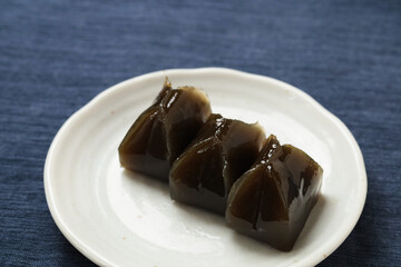 一口サイズの羊羹