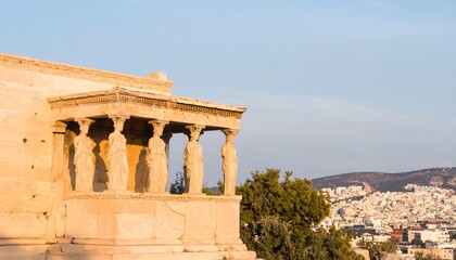 Obraz premium Ancient Greek temple portico with caryatids overlooking a city