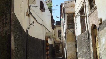The Umayyad Mosque (Great Mosque) in Damascus is an important religious and historical landmark.
It is one of the oldest and largest mosques in the world