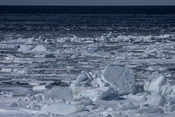 Sea of Okhotsk, where drift ice surges over © 多田 智