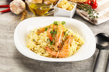 Italian pasta Orzo with prawn