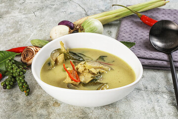 Thai green chicken curry with coconut