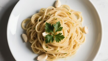 pasta with garlic sauce