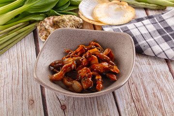 Razor shell mollusk with sauce