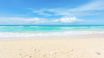 Fototapeta premium Dreamy watercolor illustration of a serene beach with gentle waves and soft clouds