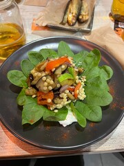 Fresh Spinach Salad with Grilled Vegetables and Couscous