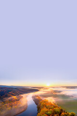 Fototapeta premium Flusslandschaft im Herbst 