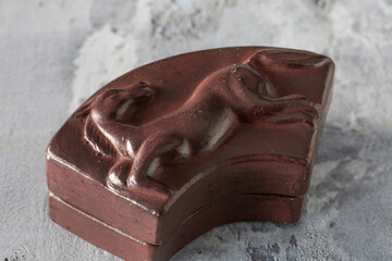 Kougo Hidari-Uma Bizen-yaki Incense Container Fan-Shaped Kogo with Auspicious Left-Facing Horse Motif Vintage Yakimono